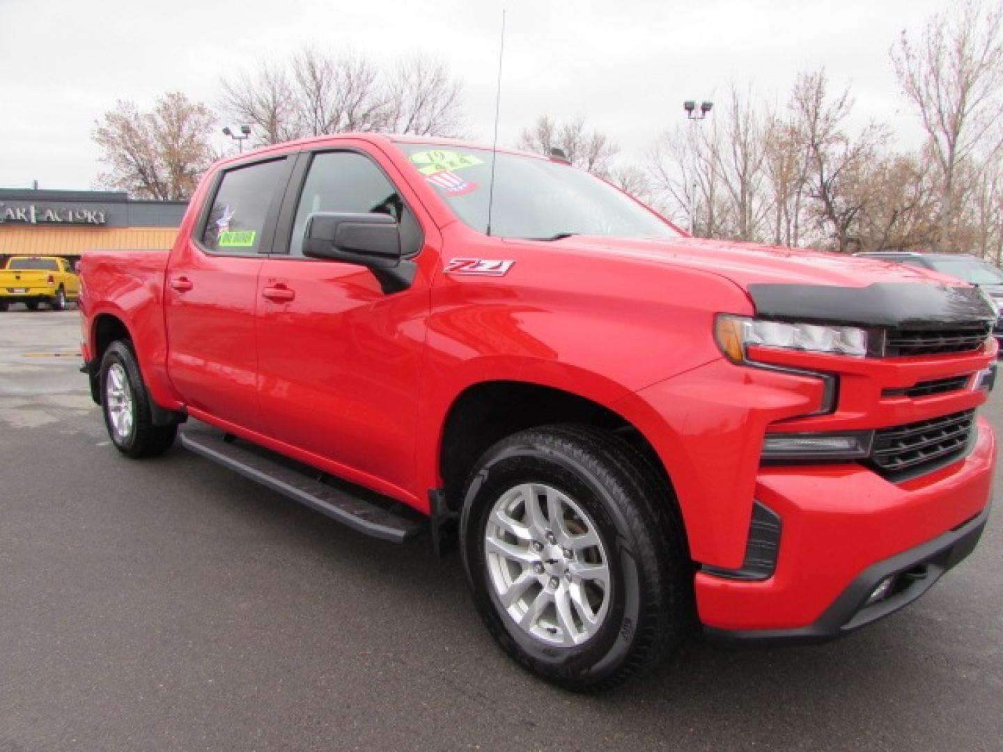 2019 Red Hot /Jet black Chevrolet Silverado 1500 RST (1GCUYEED2KZ) with an 5.3 Ecotec3 V8 engine, 8 speed automatic transmission, located at 4562 State Avenue, Billings, MT, 59101, (406) 896-9833, 45.769516, -108.526772 - 2019 Chevrolet Silverado 1500 RST Crew Cab 4WD - One owner! 5.3L Ecotec3 V8 engine - 8 speed automatic transmission - RST - True North Edition - 4WD - 99,402 miles - One owner RST package - True North package - Z71 off road package - dual zone climate control - air conditioning - tilt and telesco - Photo#5